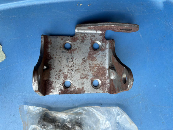 GM Door Hinge Parts - 15981547