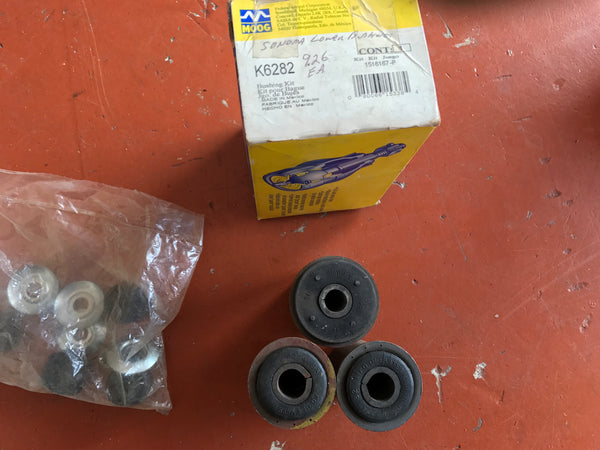 Moog Control Arm Bushing Kit - K6282