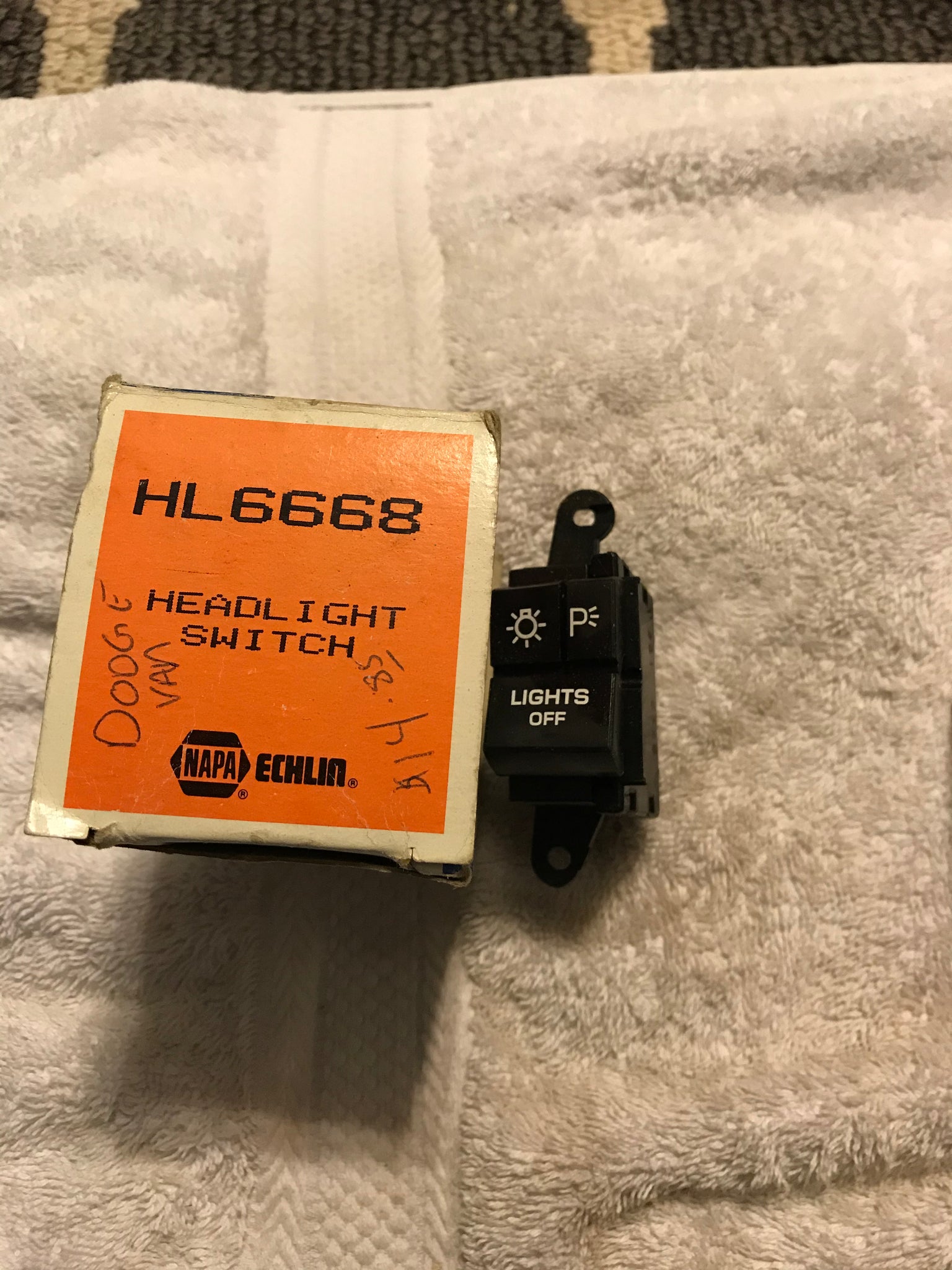 Napa Headlight Switch - HL6668